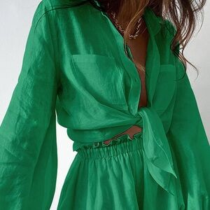 Commense Green Two-Piece Set with Long Sleeve Top and Shorts